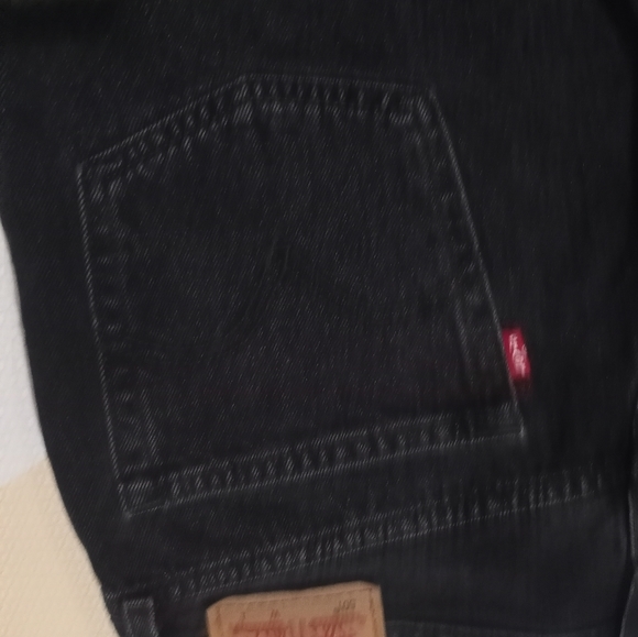 LEVI JEAN SHORT SIZE Unknown - Picture 4 of 16